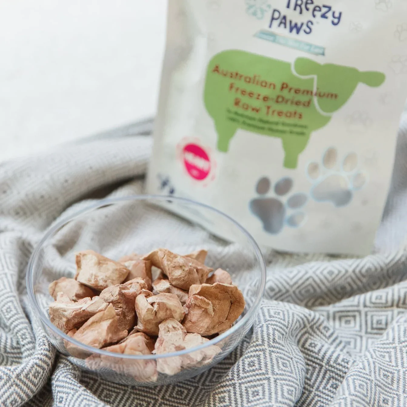 FreezyPaws -Superpremium Human Grade Freeze-Dried Lamb Heart Raw Treats 100G - Image 2